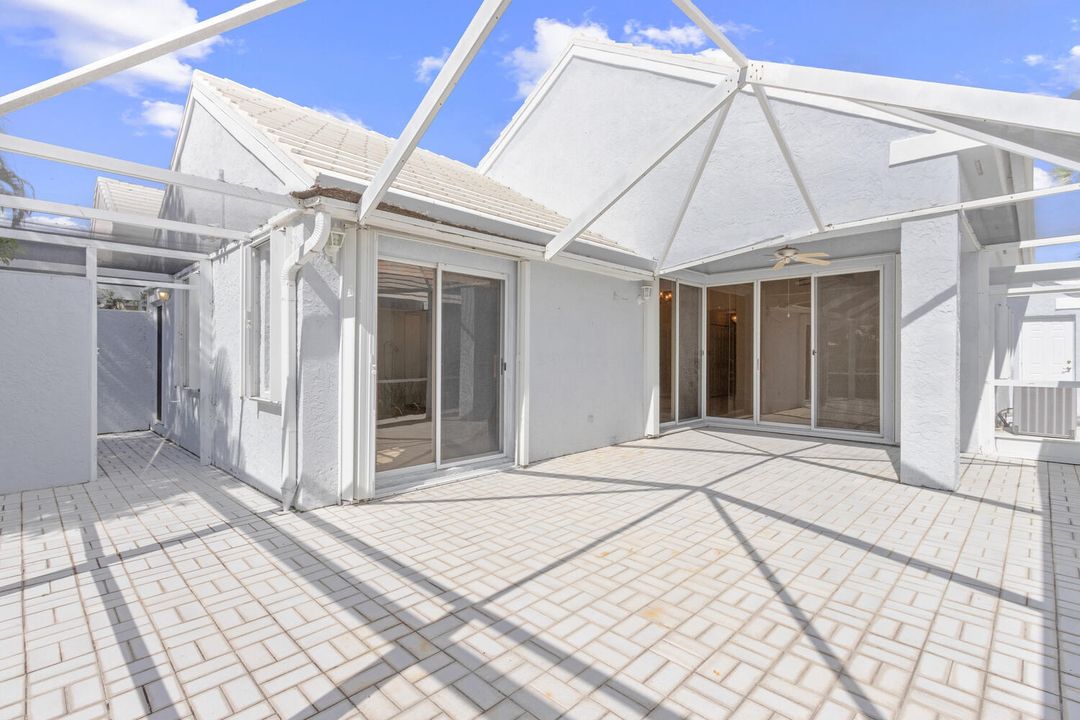 For Sale: $610,000 (3 beds, 2 baths, 1492 Square Feet)