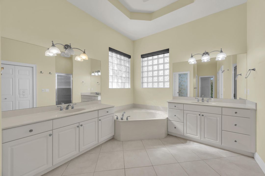 待售: $995,000 (3 贝兹, 3 浴室, 2854 平方英尺)