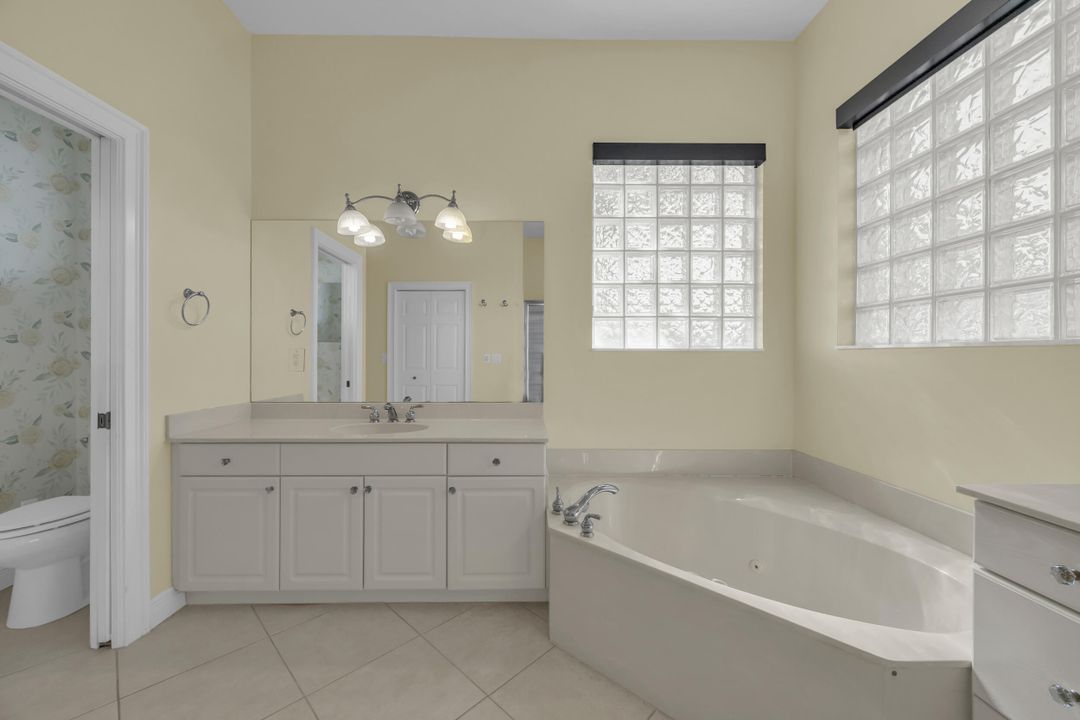 待售: $995,000 (3 贝兹, 3 浴室, 2854 平方英尺)