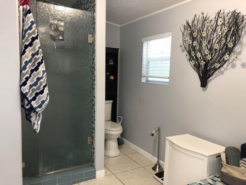 For Rent: $2,600 (3 beds, 2 baths, 1440 Square Feet)