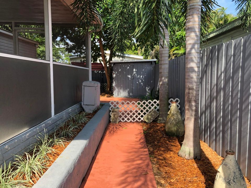 For Rent: $2,600 (3 beds, 2 baths, 1440 Square Feet)