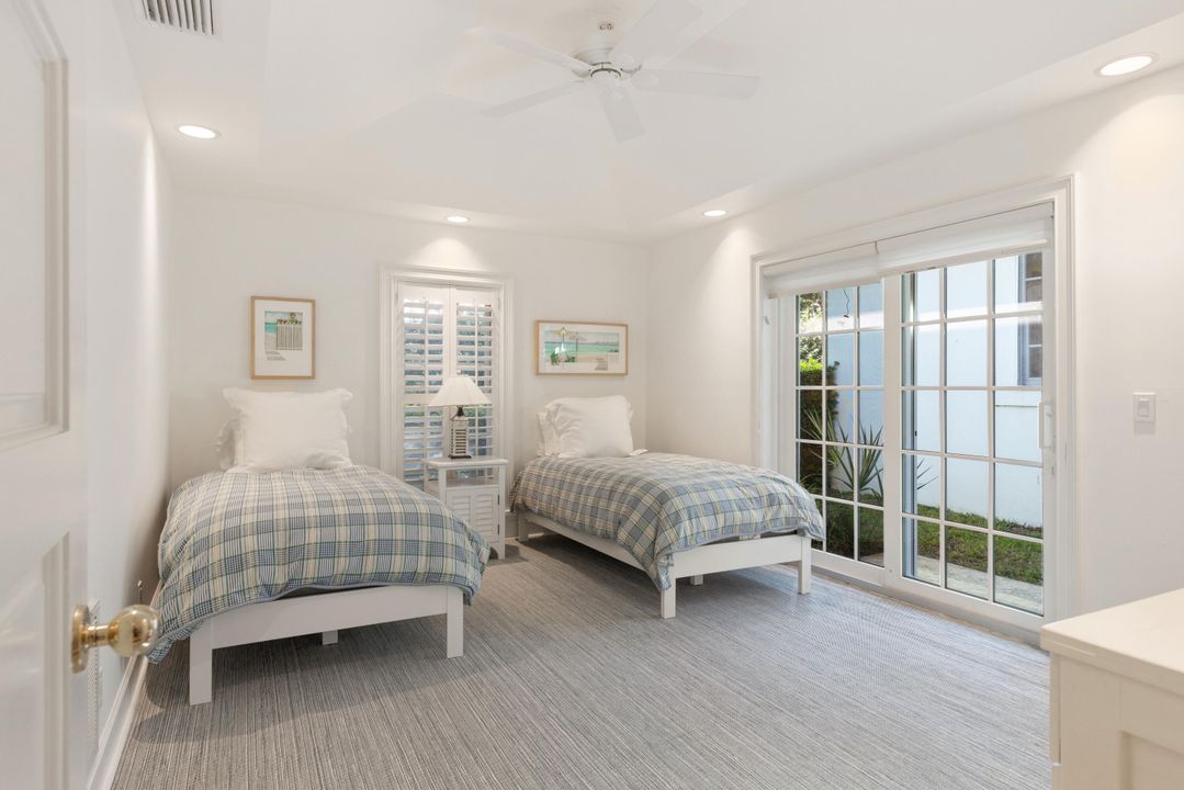 待售: $3,395,000 (4 贝兹, 4 浴室, 3825 平方英尺)