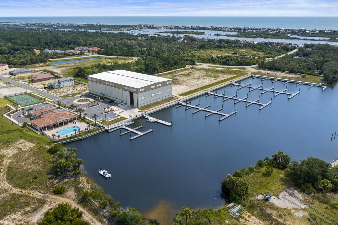 For Sale: $895,000 (2 beds, 2 baths, 2774 Square Feet)