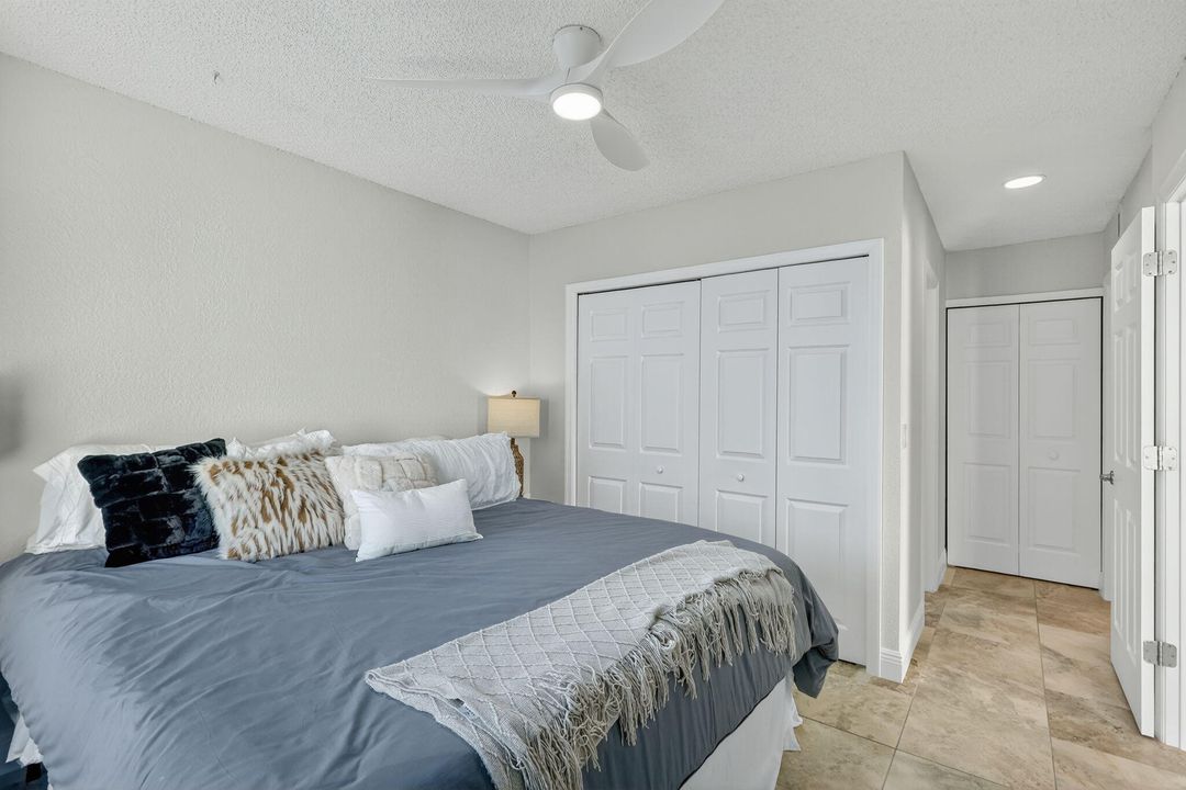 For Rent: $3,000 (2 beds, 2 baths, 1250 Square Feet)