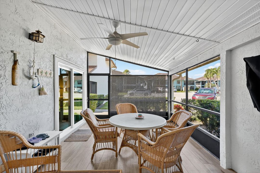 For Rent: $3,000 (2 beds, 2 baths, 1250 Square Feet)