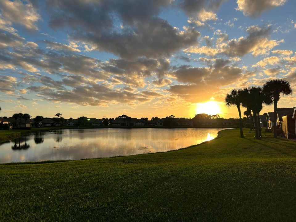 En Venta: $225,000 (2 camas, 2 baños, 1831 Pies cuadrados)