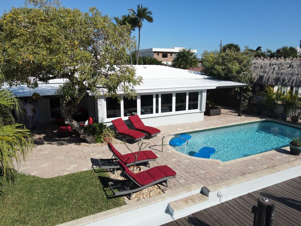 For Rent: $12,000 (2 beds, 2 baths, 1400 Square Feet)