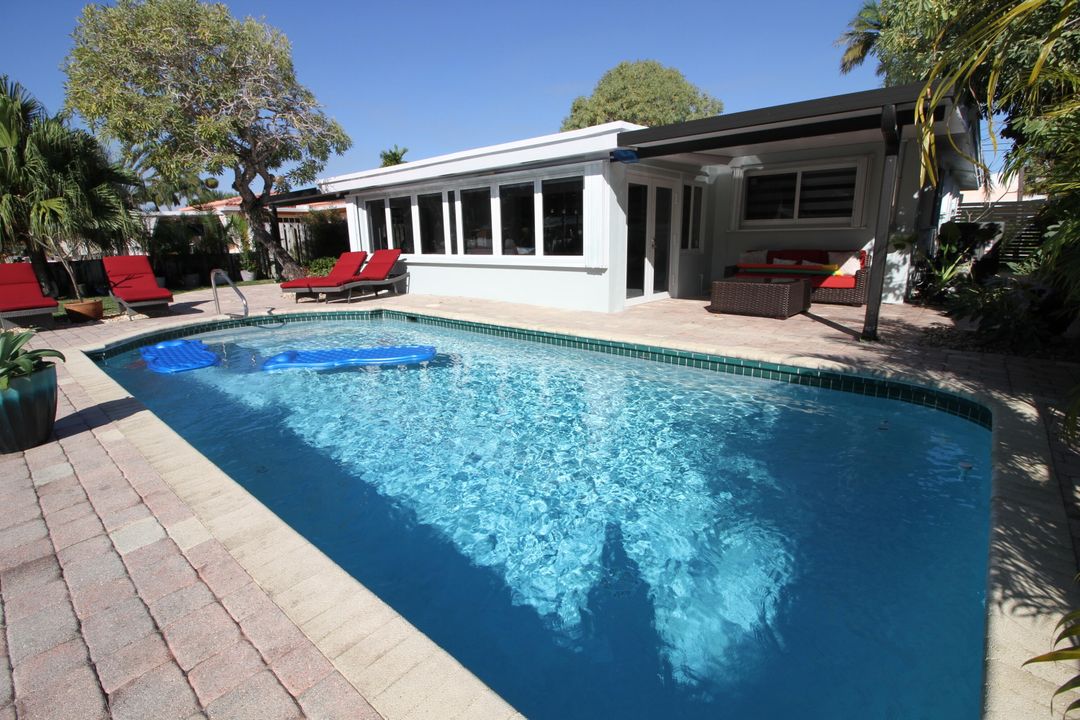 For Rent: $12,000 (2 beds, 2 baths, 1400 Square Feet)