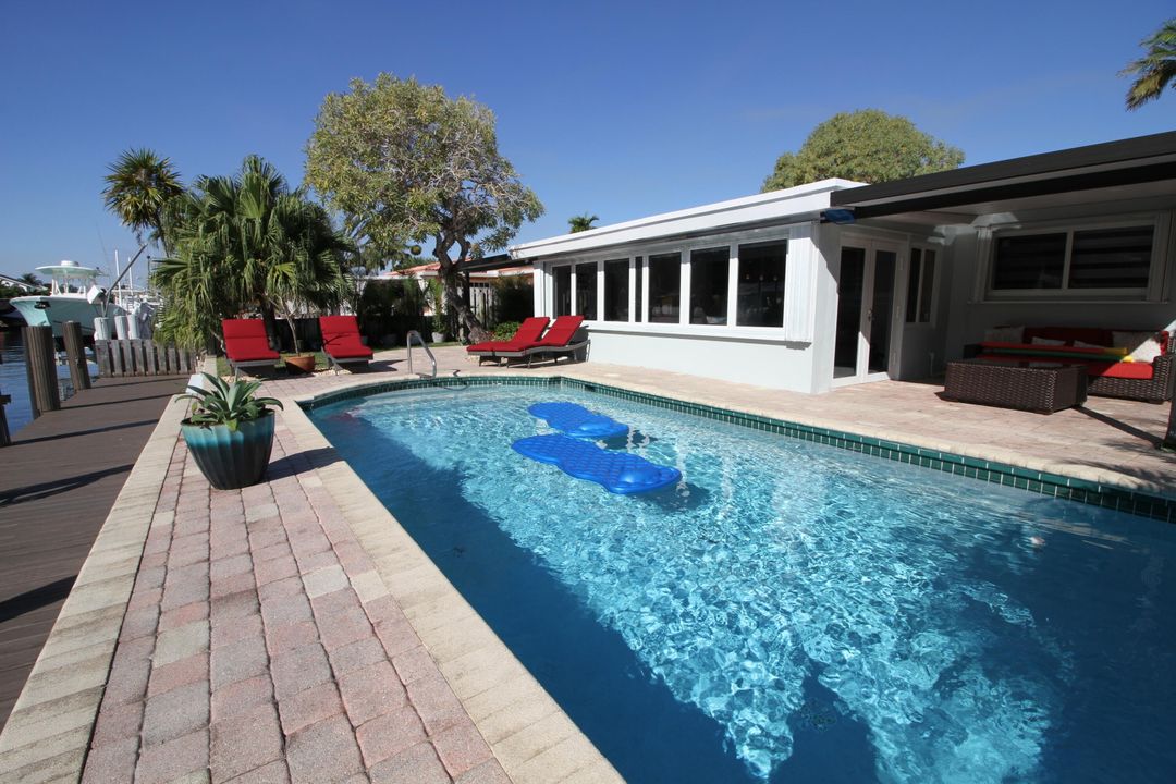 For Rent: $12,000 (2 beds, 2 baths, 1400 Square Feet)