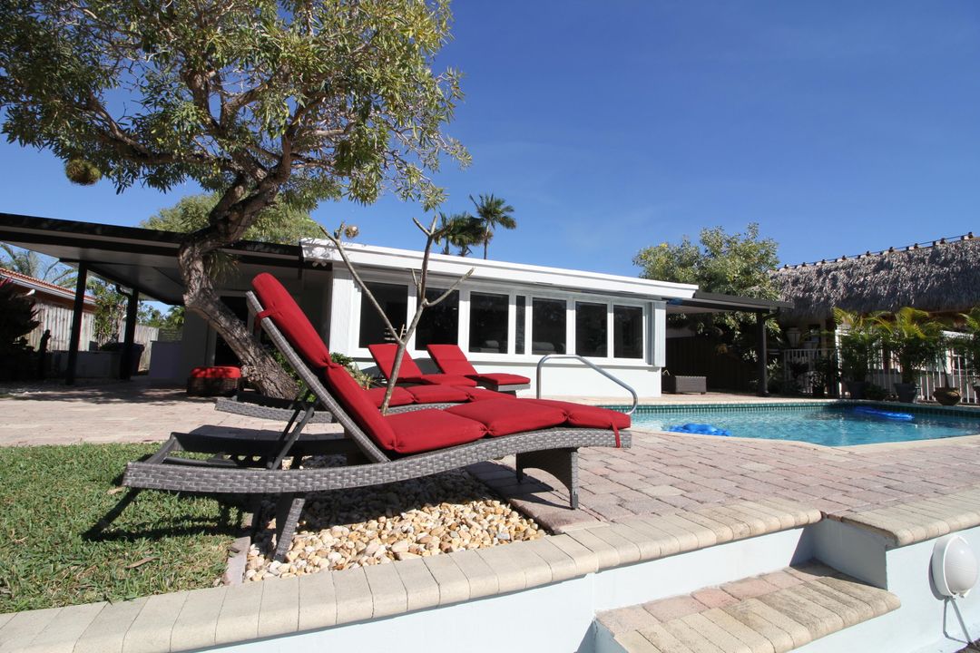 For Rent: $12,000 (2 beds, 2 baths, 1400 Square Feet)