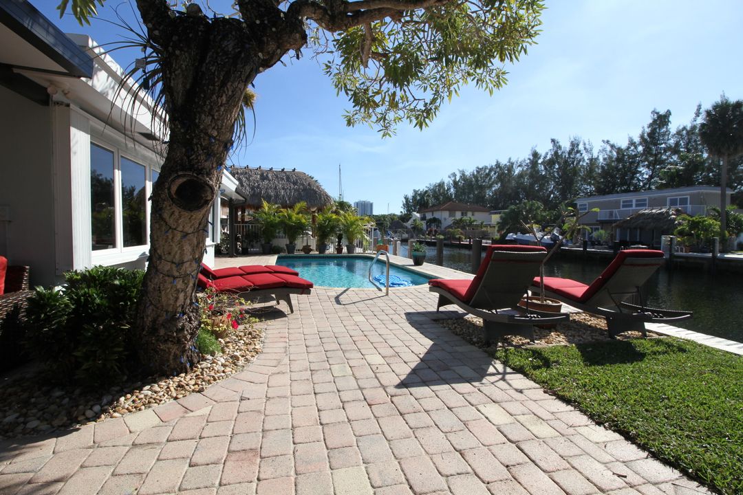 For Rent: $12,000 (2 beds, 2 baths, 1400 Square Feet)