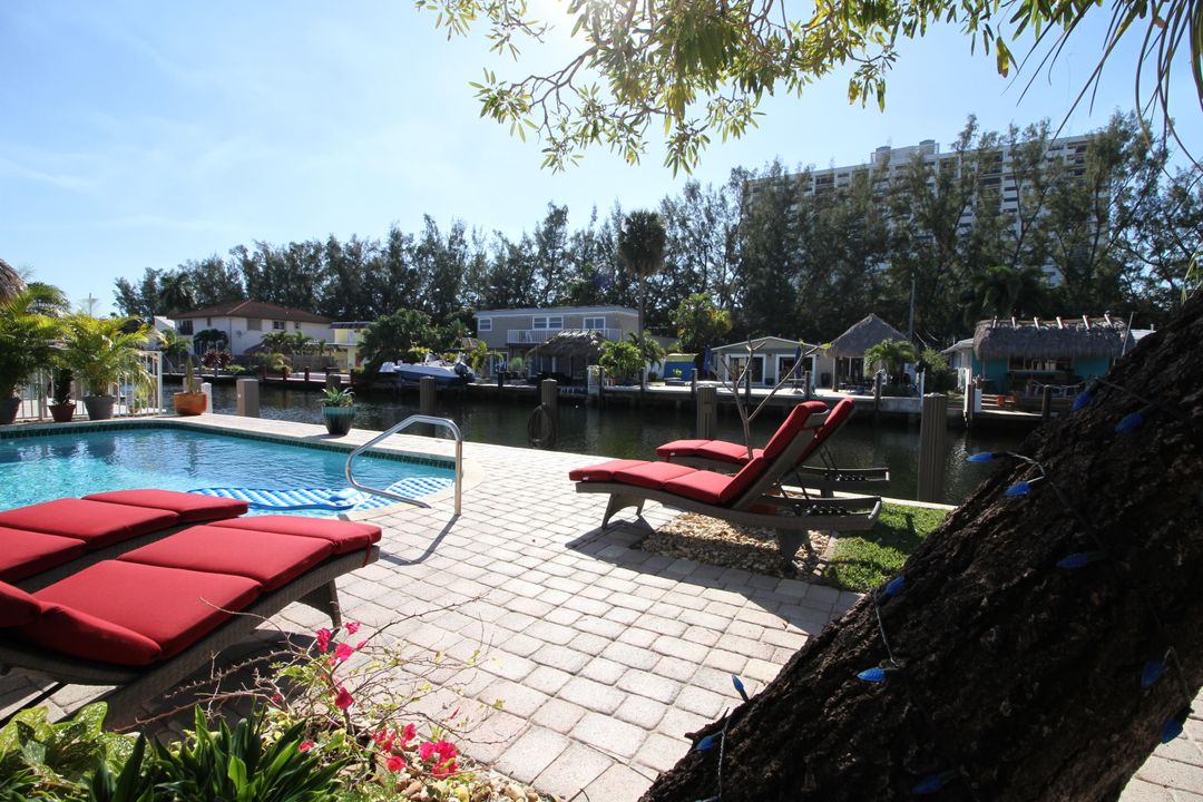 For Rent: $12,000 (2 beds, 2 baths, 1400 Square Feet)