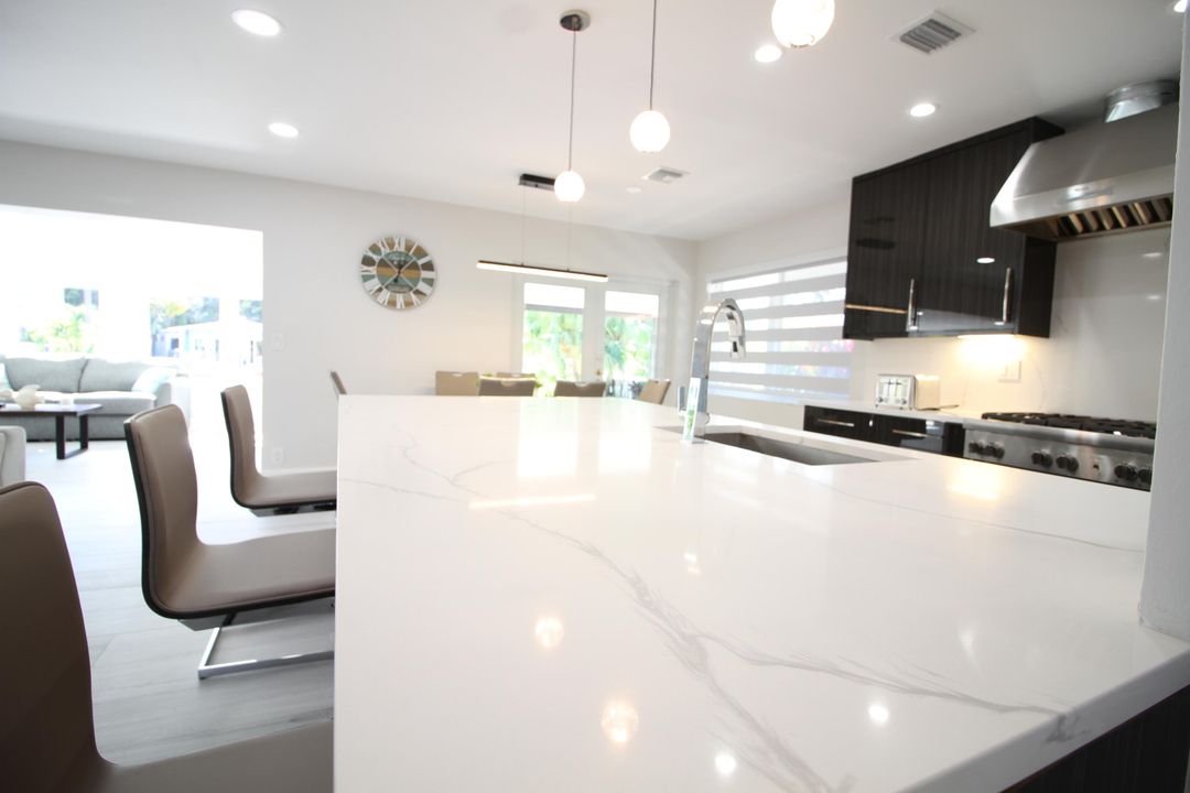 For Rent: $12,000 (2 beds, 2 baths, 1400 Square Feet)