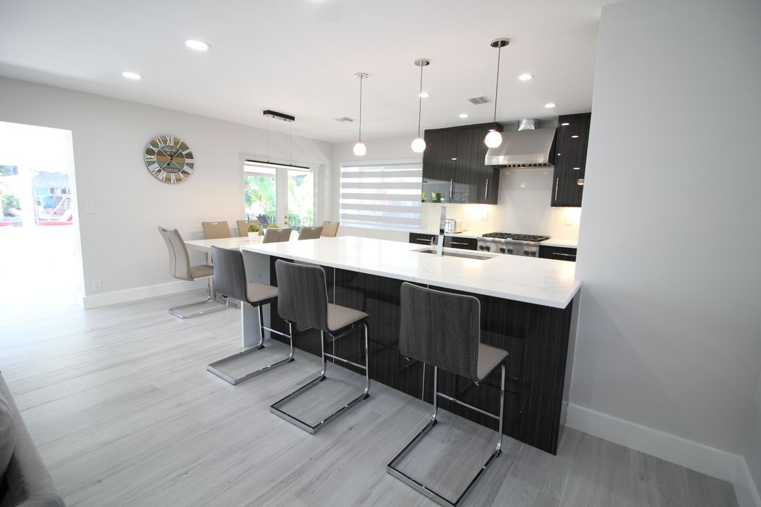 For Rent: $12,000 (2 beds, 2 baths, 1400 Square Feet)