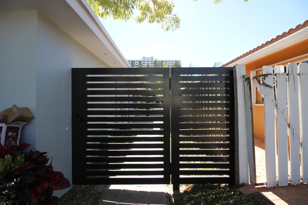 For Rent: $12,000 (2 beds, 2 baths, 1400 Square Feet)