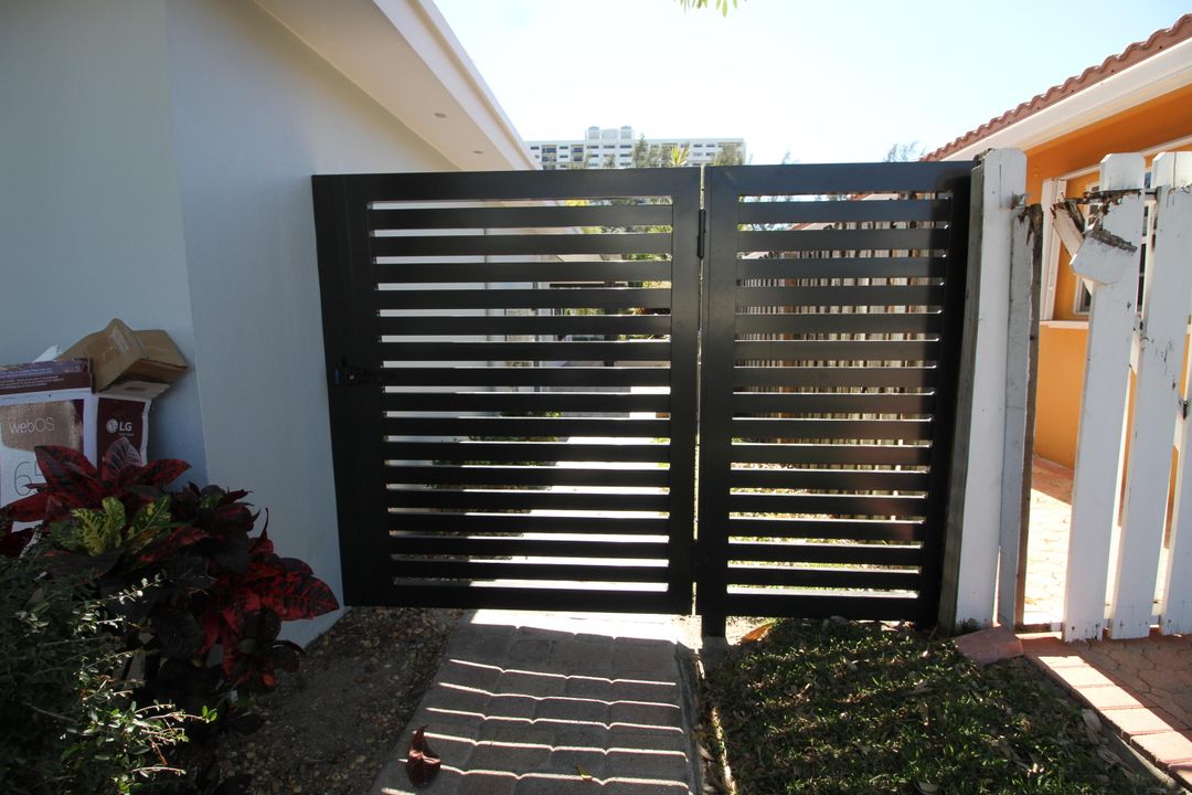 For Rent: $12,000 (2 beds, 2 baths, 1400 Square Feet)