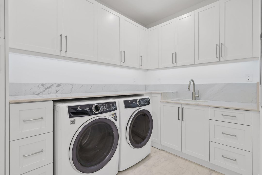 En Venta: $6,950,000 (5 camas, 6 baños, 4738 Pies cuadrados)