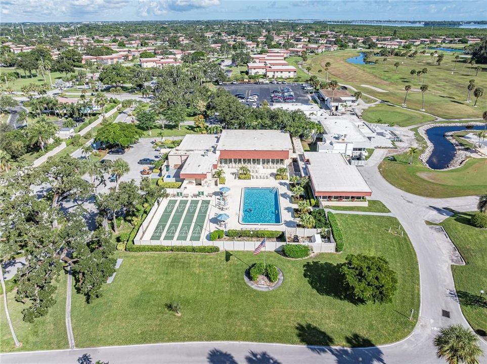 待售: $114,900 (1 贝兹, 1 浴室, 679 平方英尺)