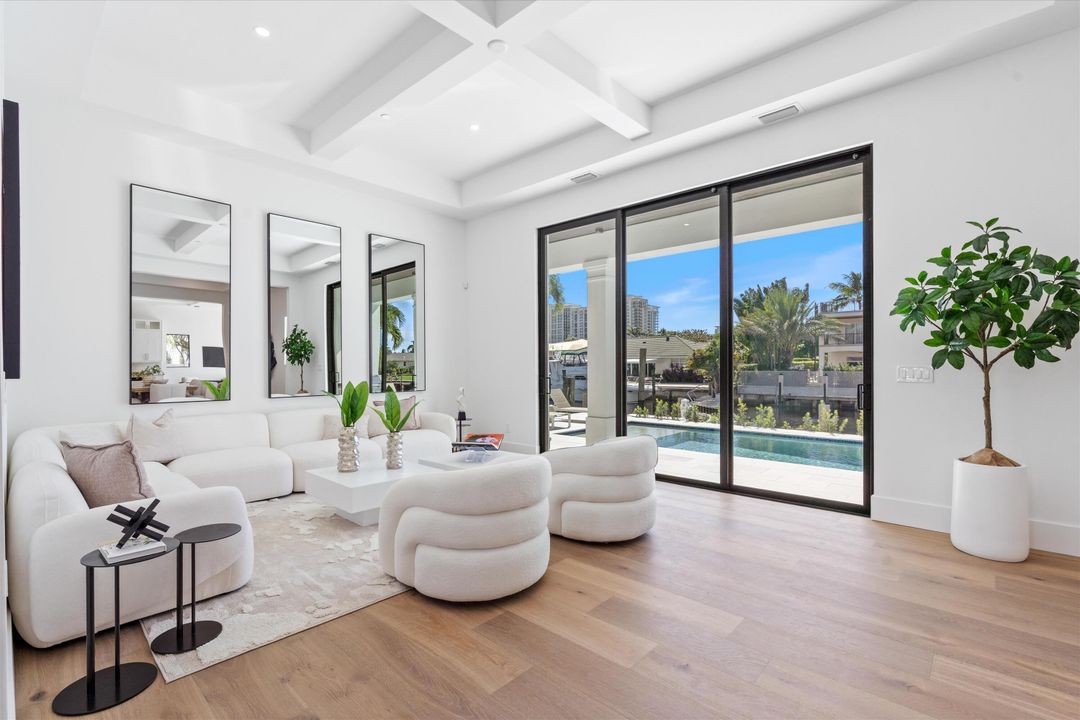 En Venta: $6,950,000 (5 camas, 6 baños, 4738 Pies cuadrados)