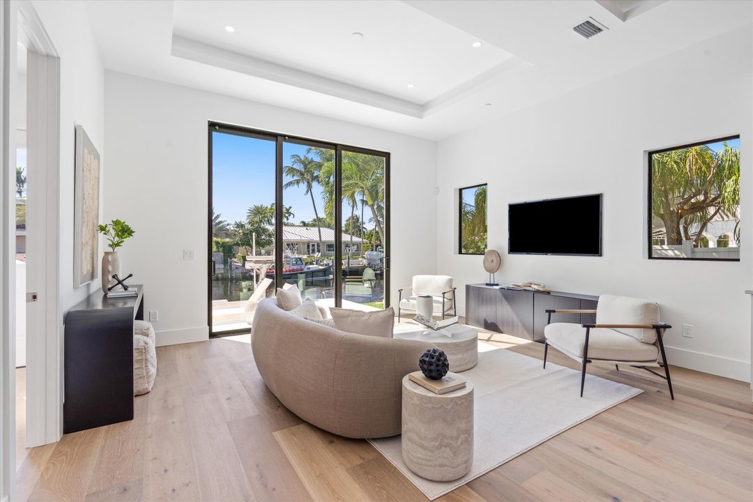 En Venta: $6,950,000 (5 camas, 6 baños, 4738 Pies cuadrados)