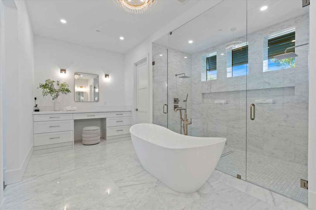 En Venta: $6,950,000 (5 camas, 6 baños, 4738 Pies cuadrados)