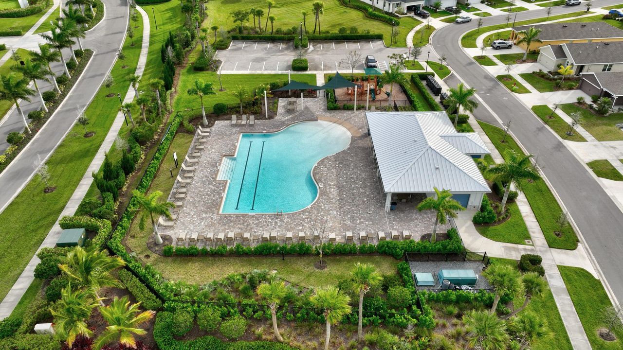 For Rent: $3,200 (3 beds, 2 baths, 2023 Square Feet)