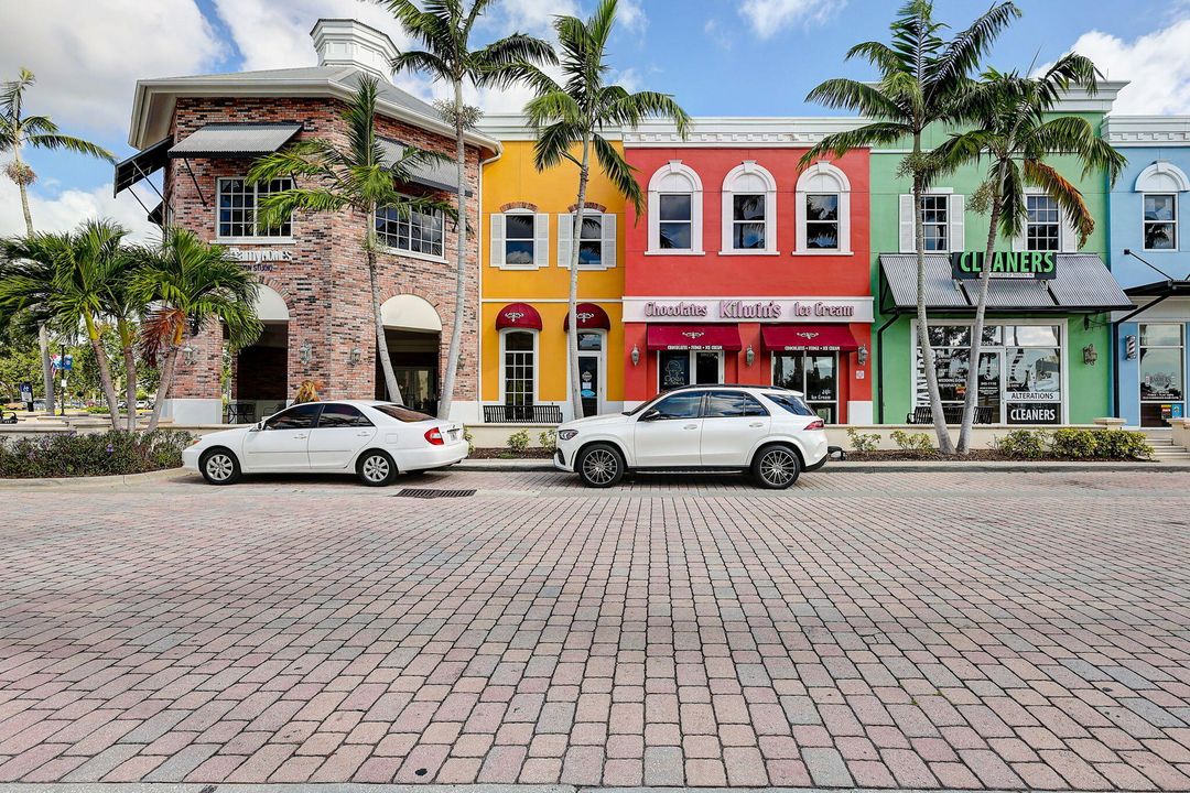 For Rent: $3,200 (3 beds, 2 baths, 2023 Square Feet)