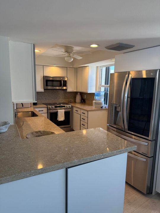 For Sale: $460,000 (2 beds, 2 baths, 1235 Square Feet)