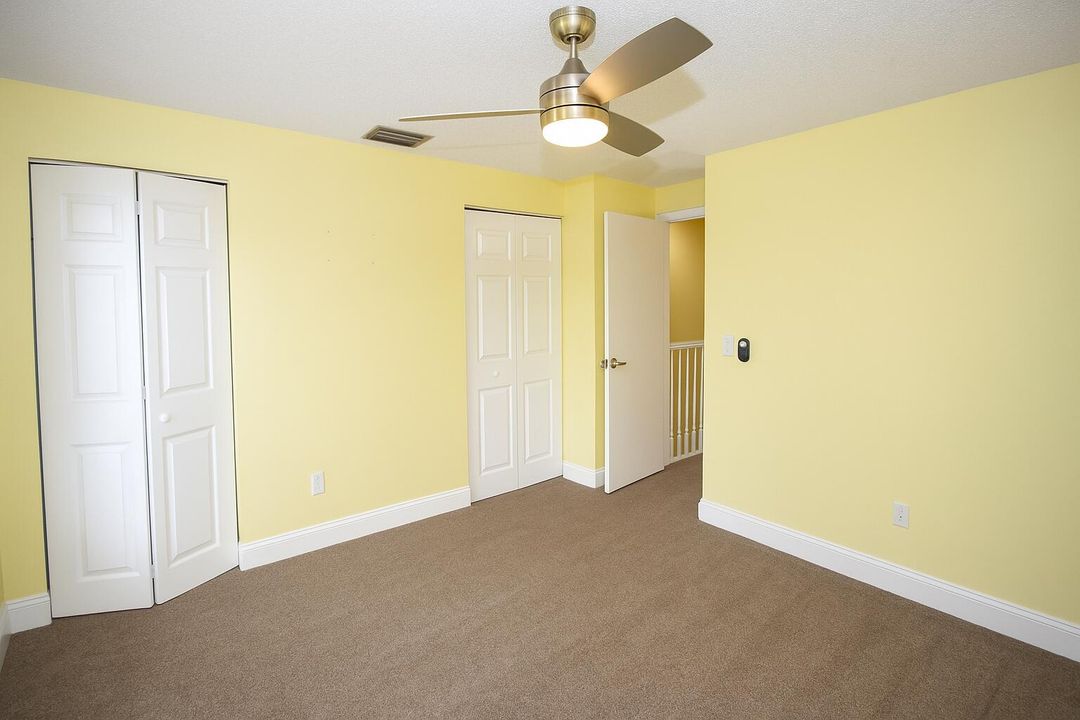 For Rent: $2,300 (2 beds, 2 baths, 876 Square Feet)