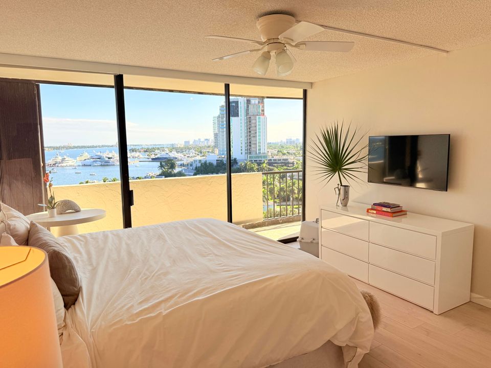 For Sale: $460,000 (2 beds, 2 baths, 1235 Square Feet)