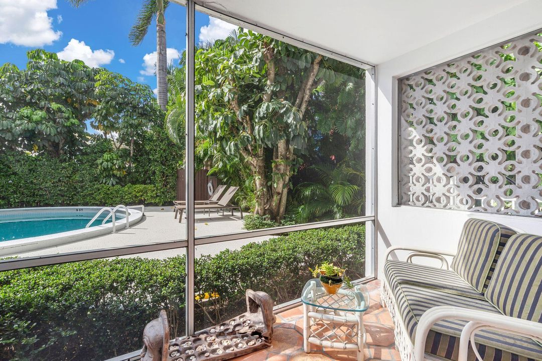 For Rent: $7,500 (1 beds, 1 baths, 595 Square Feet)