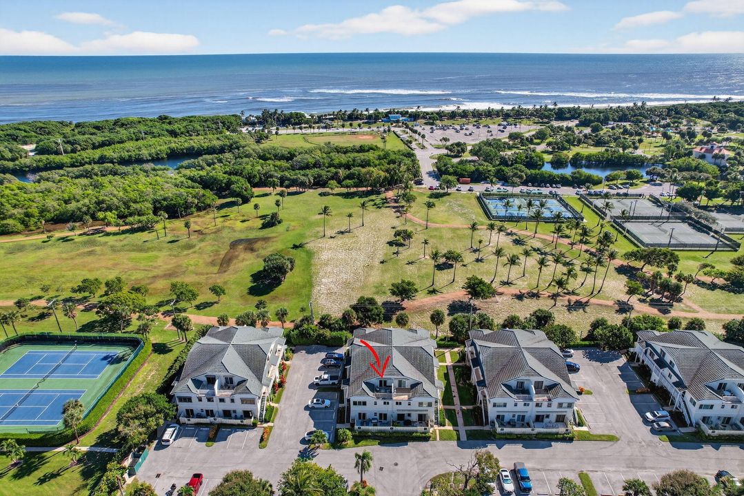 На продажу: $795,000 (3 спален, 2 ванн, 1640 Квадратных фут)