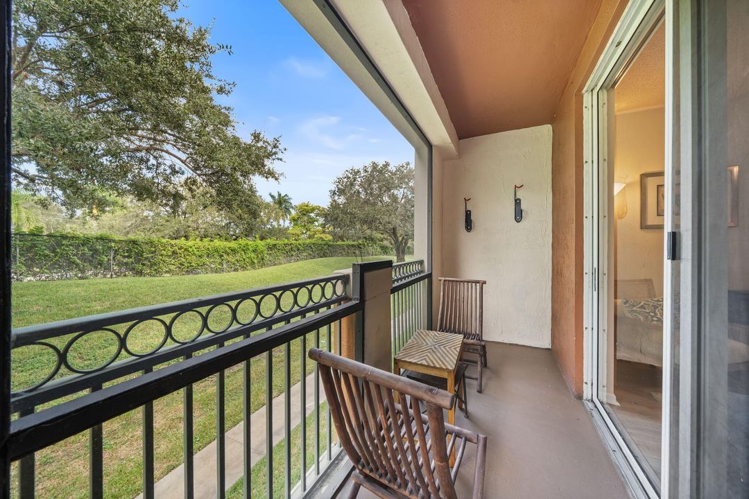 合同活跃: $5,500 (2 贝兹, 2 浴室, 1332 平方英尺)