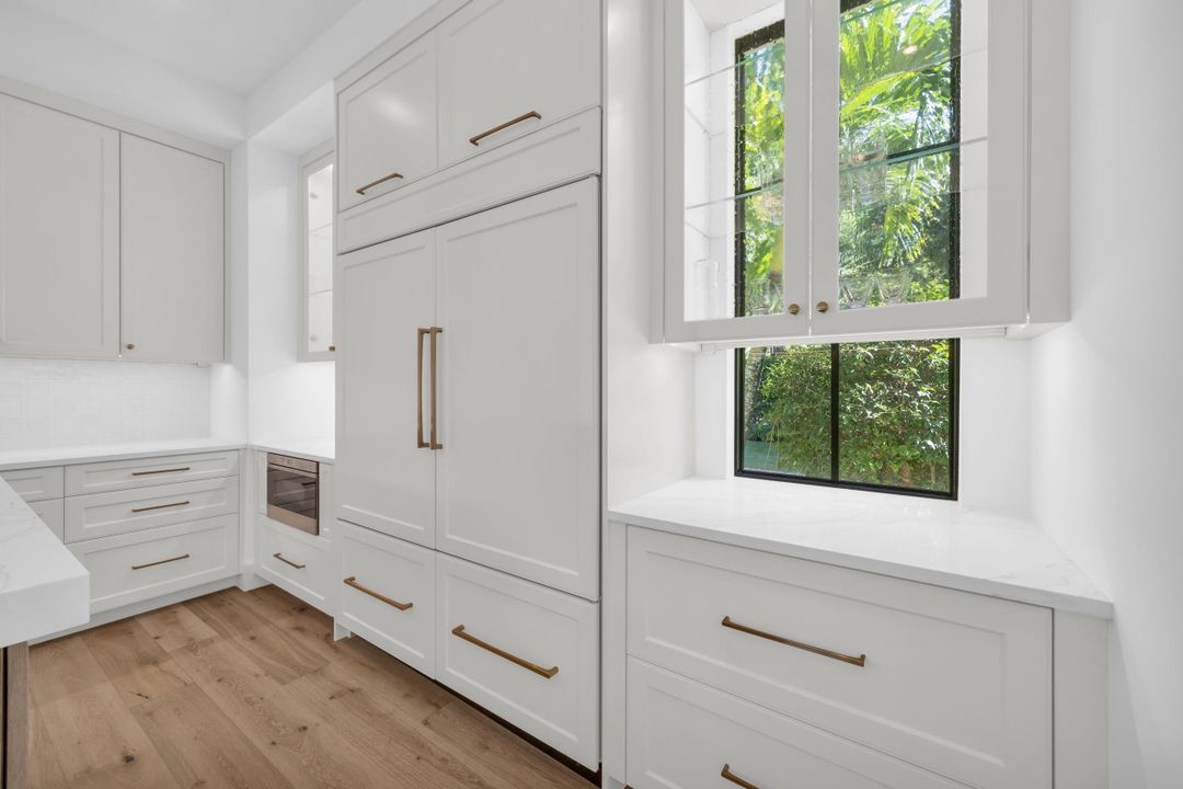 For Sale: $15,000,000 (4 beds, 3 baths, 3458 Square Feet)