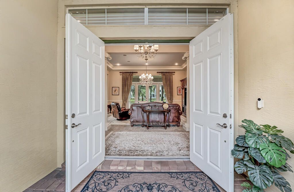 For Sale: $995,000 (3 beds, 3 baths, 3158 Square Feet)