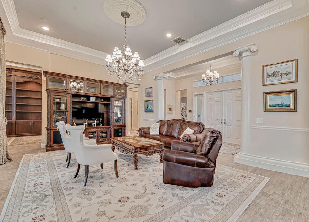 For Sale: $995,000 (3 beds, 3 baths, 3158 Square Feet)