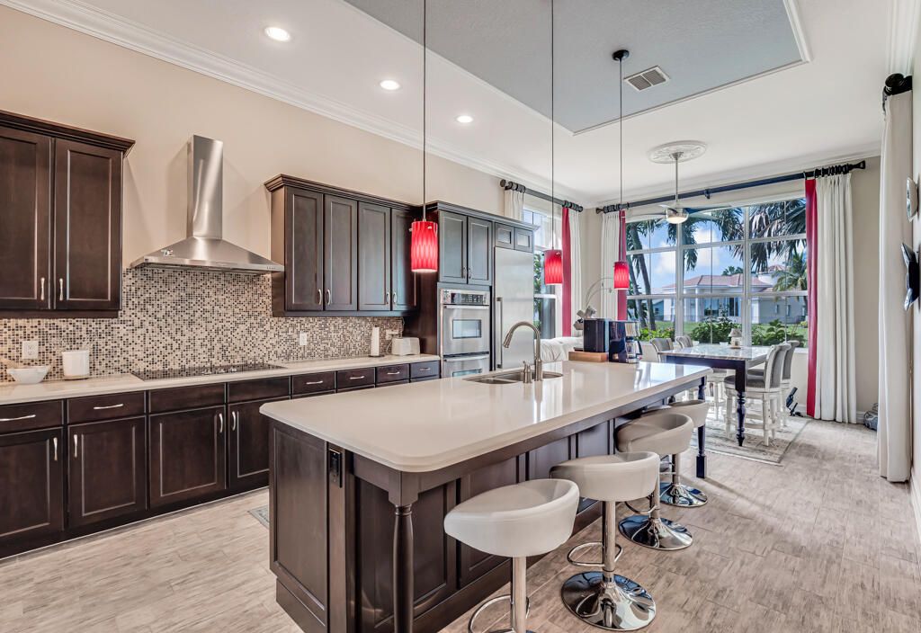 For Sale: $995,000 (3 beds, 3 baths, 3158 Square Feet)