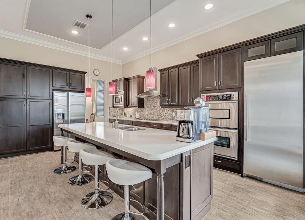 For Sale: $995,000 (3 beds, 3 baths, 3158 Square Feet)