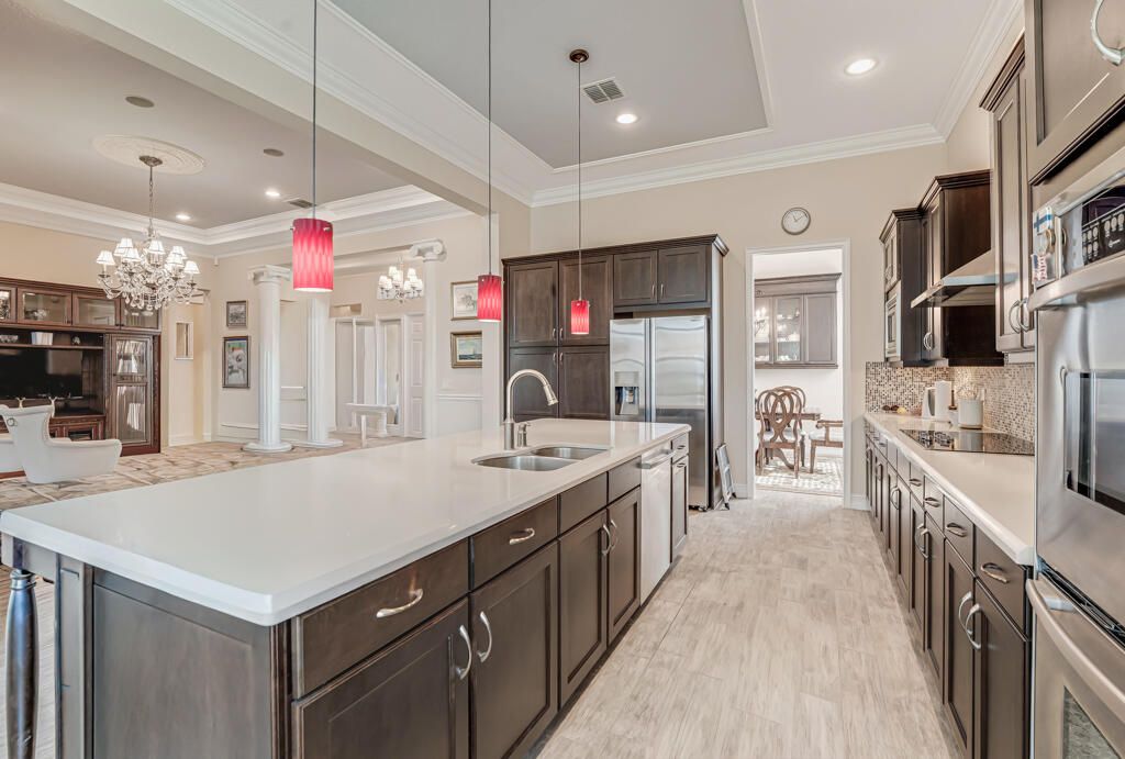 For Sale: $995,000 (3 beds, 3 baths, 3158 Square Feet)