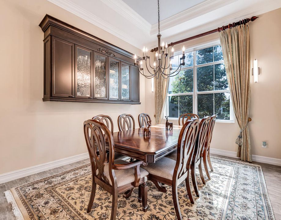 For Sale: $995,000 (3 beds, 3 baths, 3158 Square Feet)