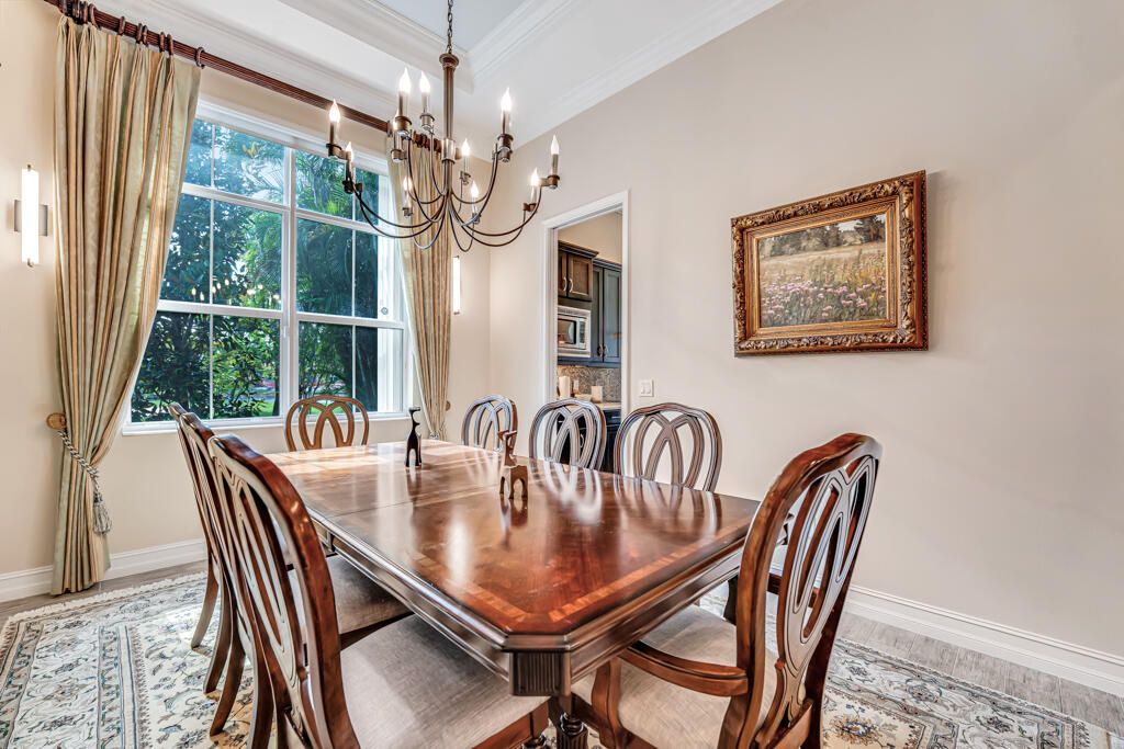 For Sale: $995,000 (3 beds, 3 baths, 3158 Square Feet)