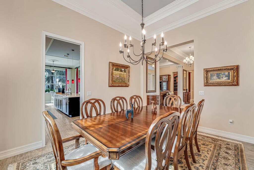 For Sale: $995,000 (3 beds, 3 baths, 3158 Square Feet)