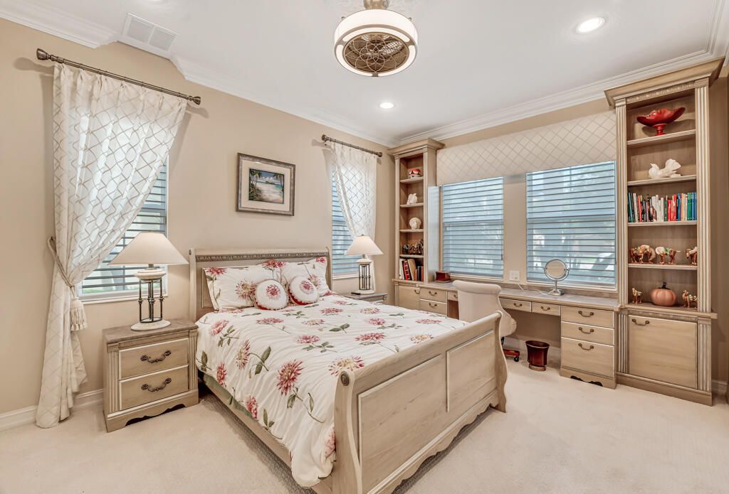 For Sale: $995,000 (3 beds, 3 baths, 3158 Square Feet)