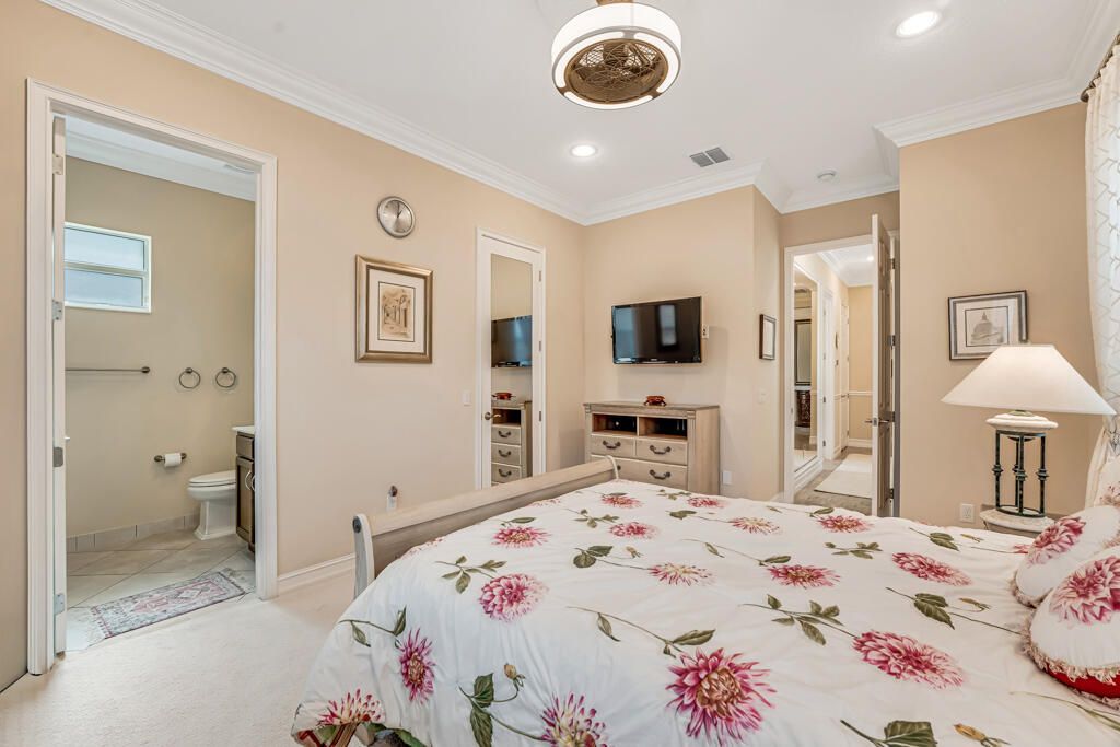 For Sale: $995,000 (3 beds, 3 baths, 3158 Square Feet)