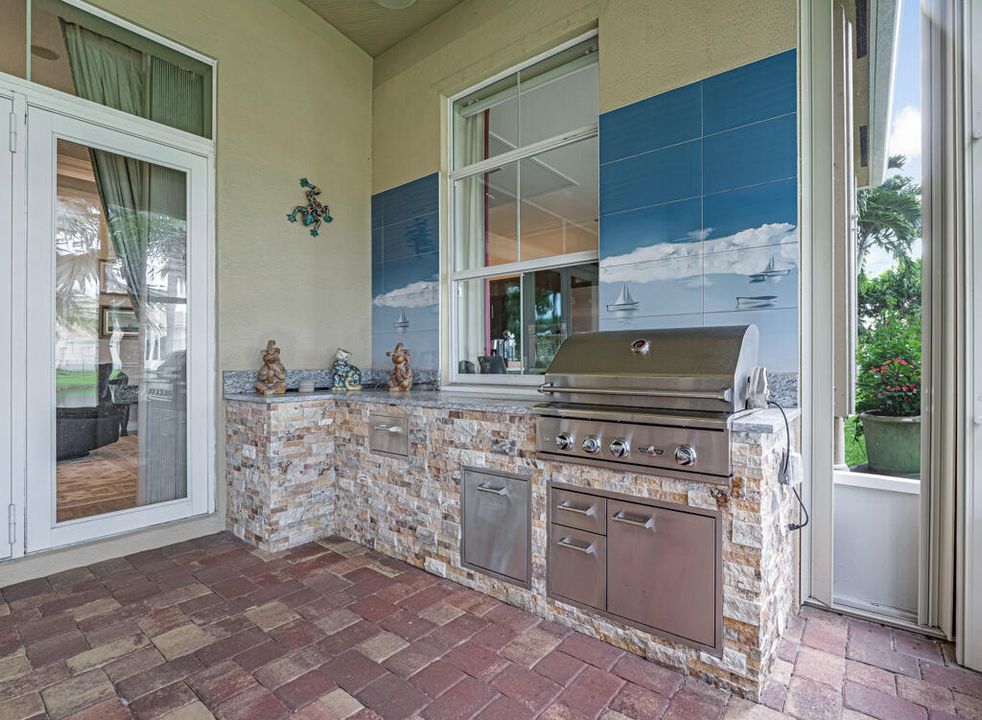 For Sale: $995,000 (3 beds, 3 baths, 3158 Square Feet)