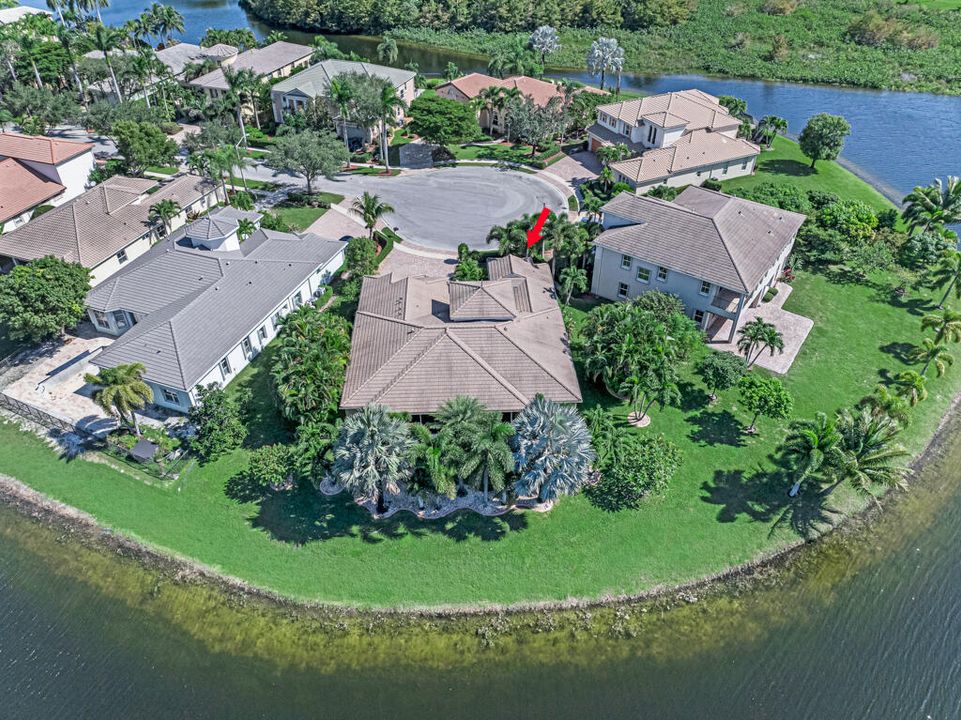 For Sale: $995,000 (3 beds, 3 baths, 3158 Square Feet)