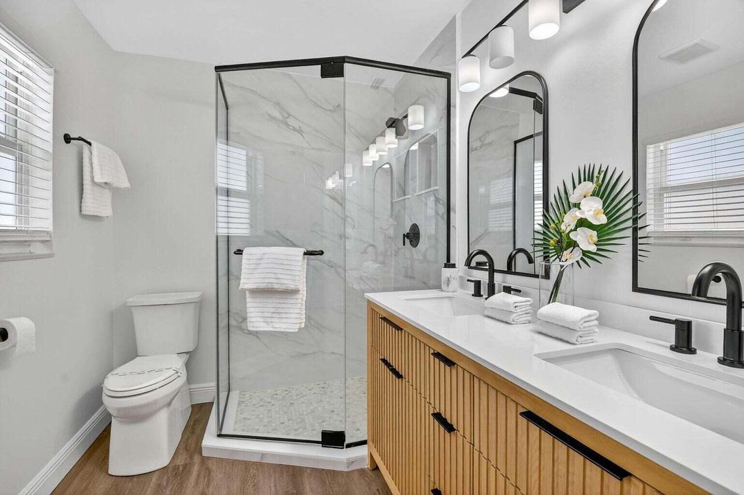 For Rent: $5,500 (3 beds, 2 baths, 2009 Square Feet)