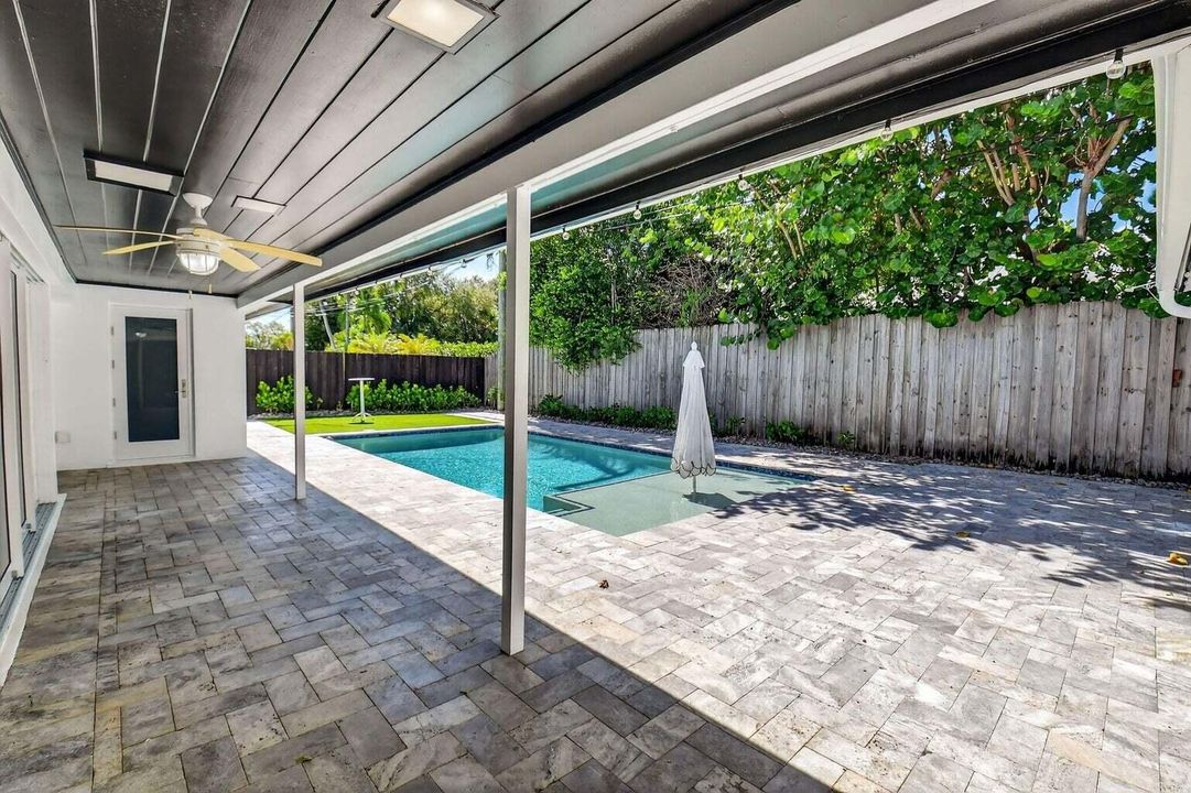 For Rent: $5,500 (3 beds, 2 baths, 2009 Square Feet)