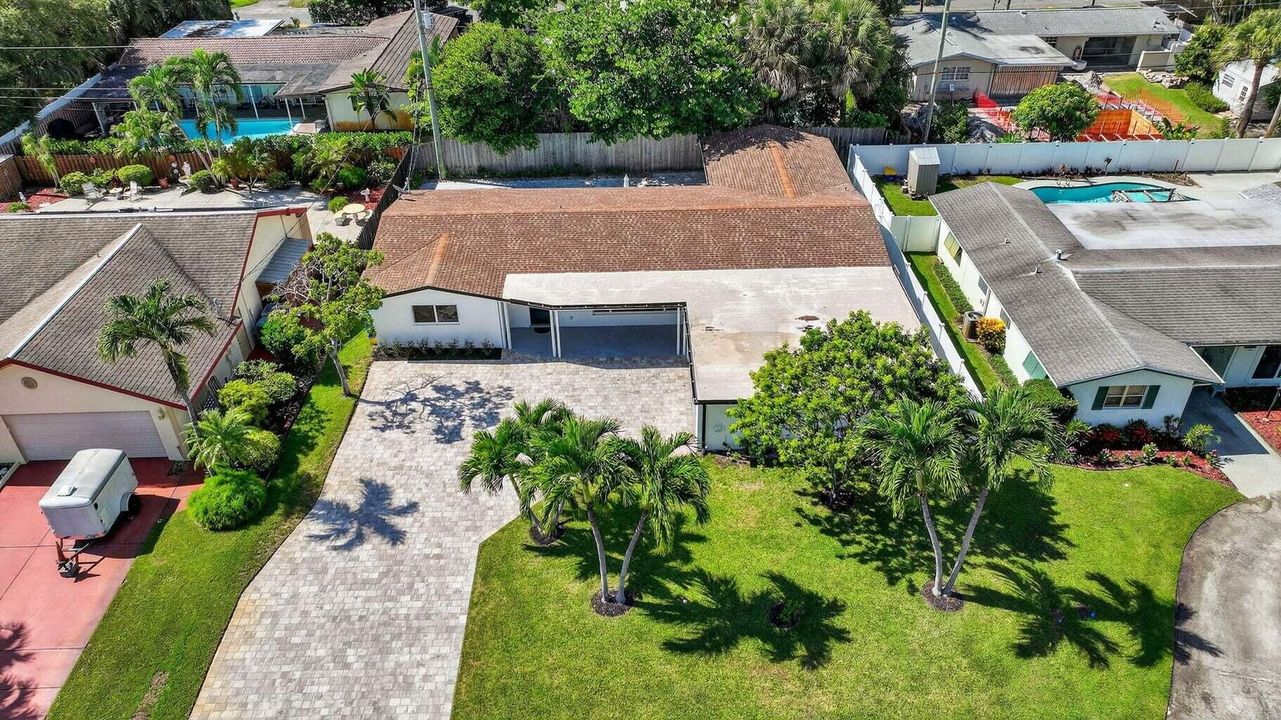 For Rent: $5,500 (3 beds, 2 baths, 2009 Square Feet)