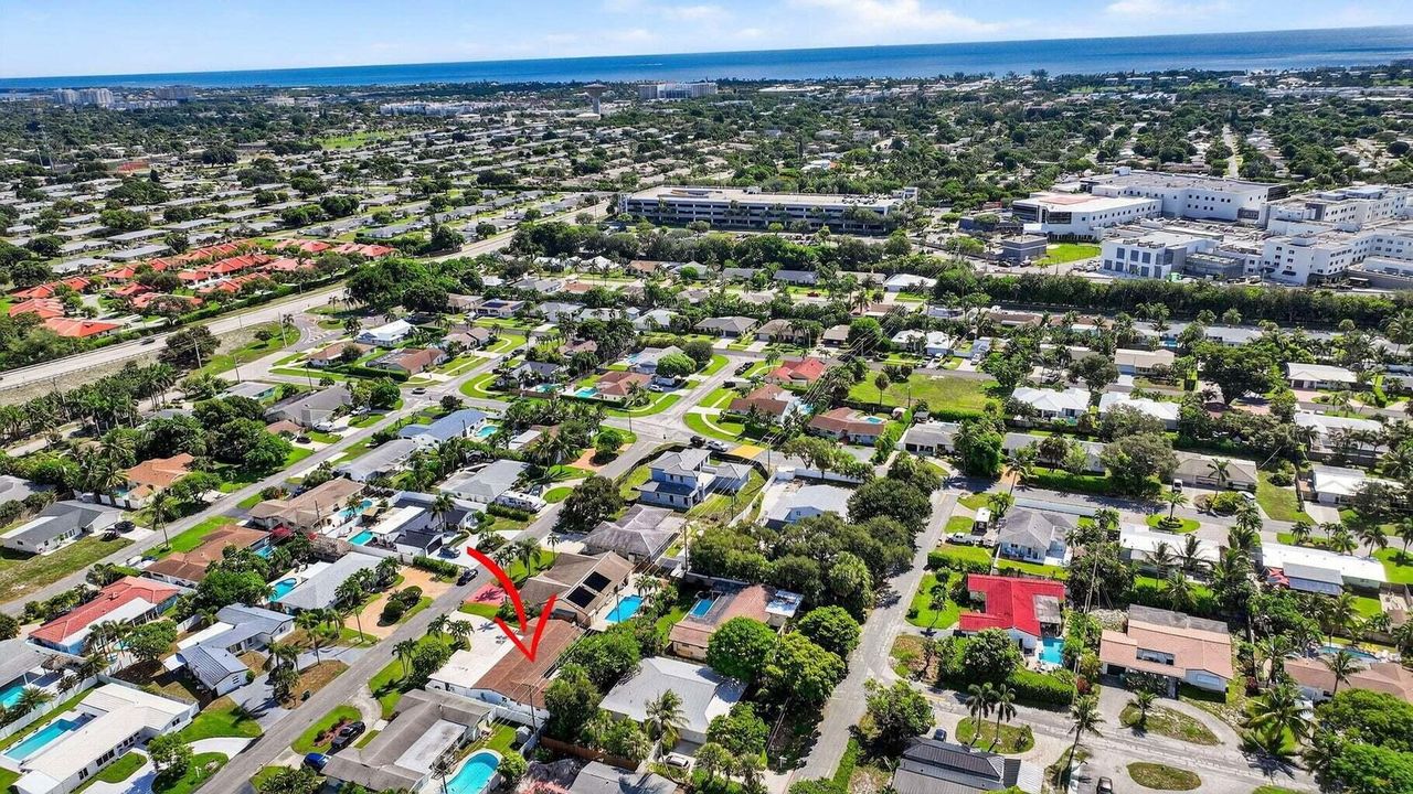 For Rent: $5,500 (3 beds, 2 baths, 2009 Square Feet)